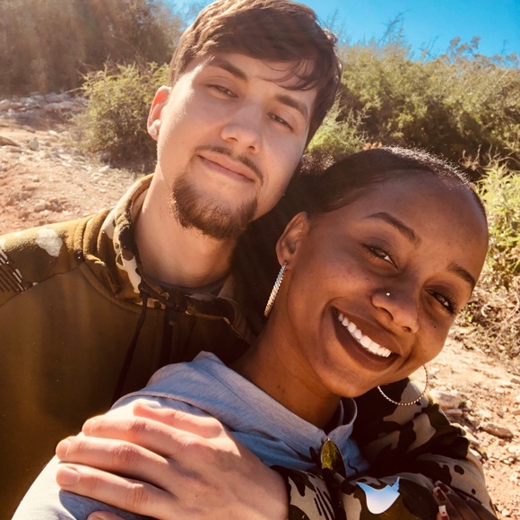 Meet your Posher, Karita - Picture 2 of 3